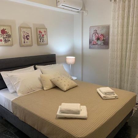 Central Piraeus 2 Екстер'єр фото
